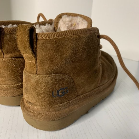 UGG girls boots - Picture 2 of 7
